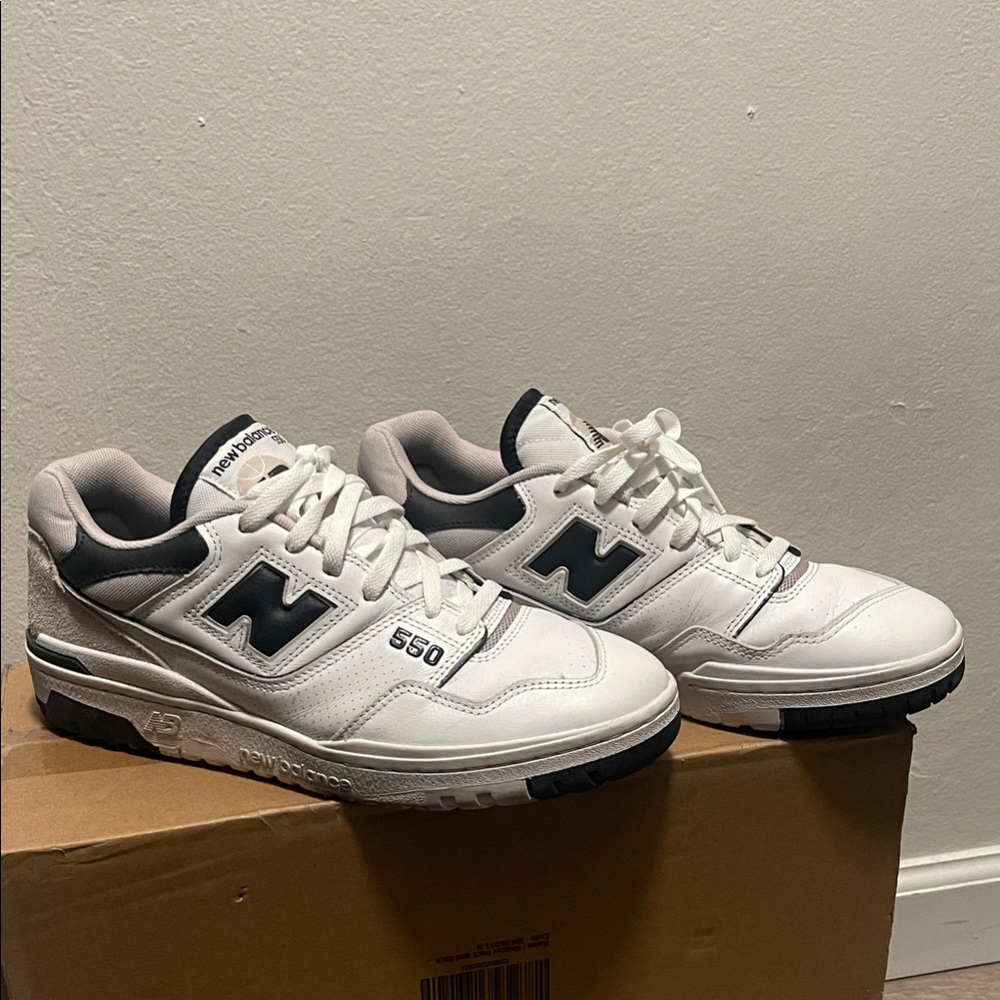 New Balance Men's White and Dark Gray Sneakers
